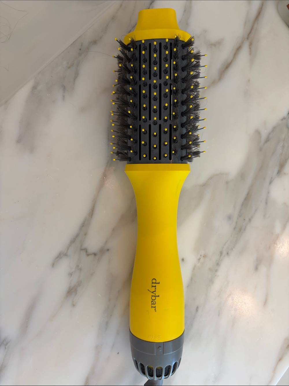 Drybar single shot round blow dryer brush